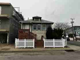 105 Illinois Avenue - Photo 1 of 1