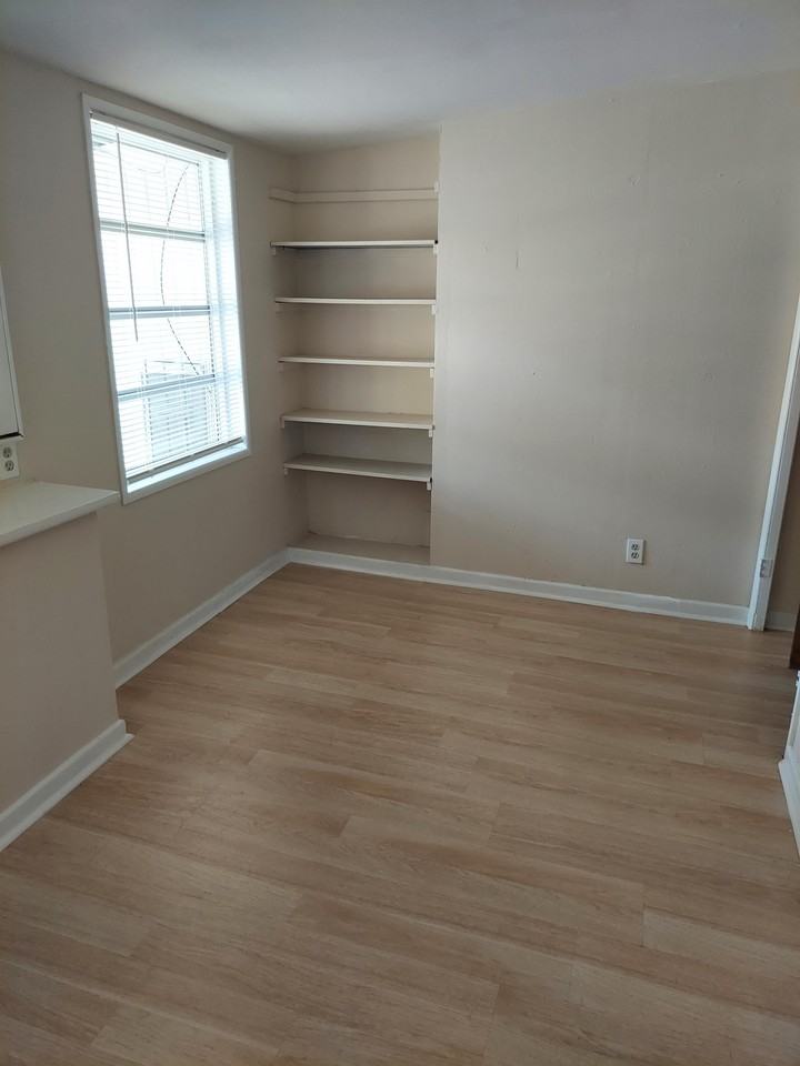 1915 Hill Avenue #1 - Photo 3 of 11