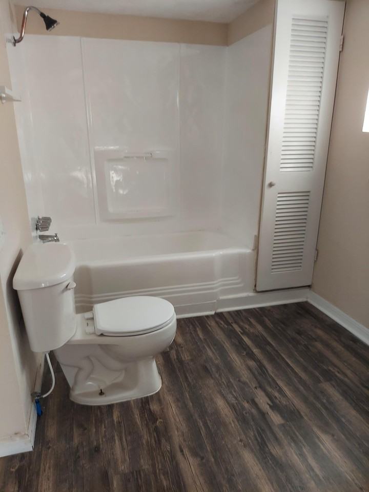 1915 Hill Avenue #1 - Photo 5 of 11