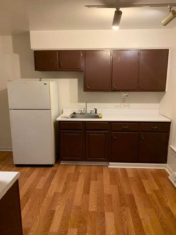 559 W 5th St - Photo 3 of 13