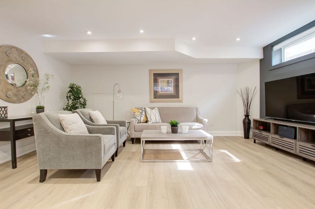 164 Maurice Drive #2 - Photo 4 of 31