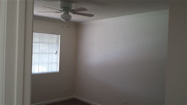 1380 West 48th Street - Photo 3 of 21