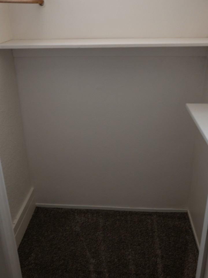 1890 Almond Ave #B - Photo 6 of 11