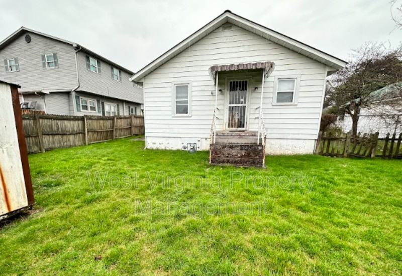 510 Highland Ave - Photo 2 of 10