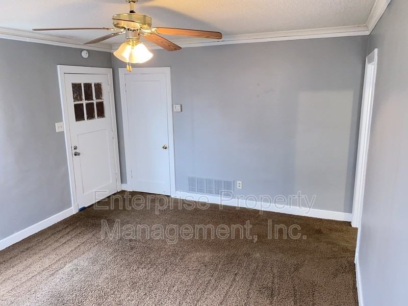 3654 Mason Ave - Photo 5 of 21