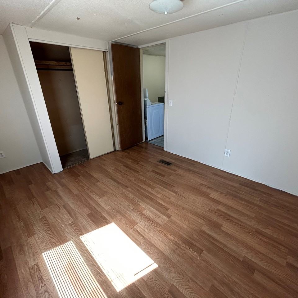 277 Silverdale Lane #30 - Photo 6 of 17