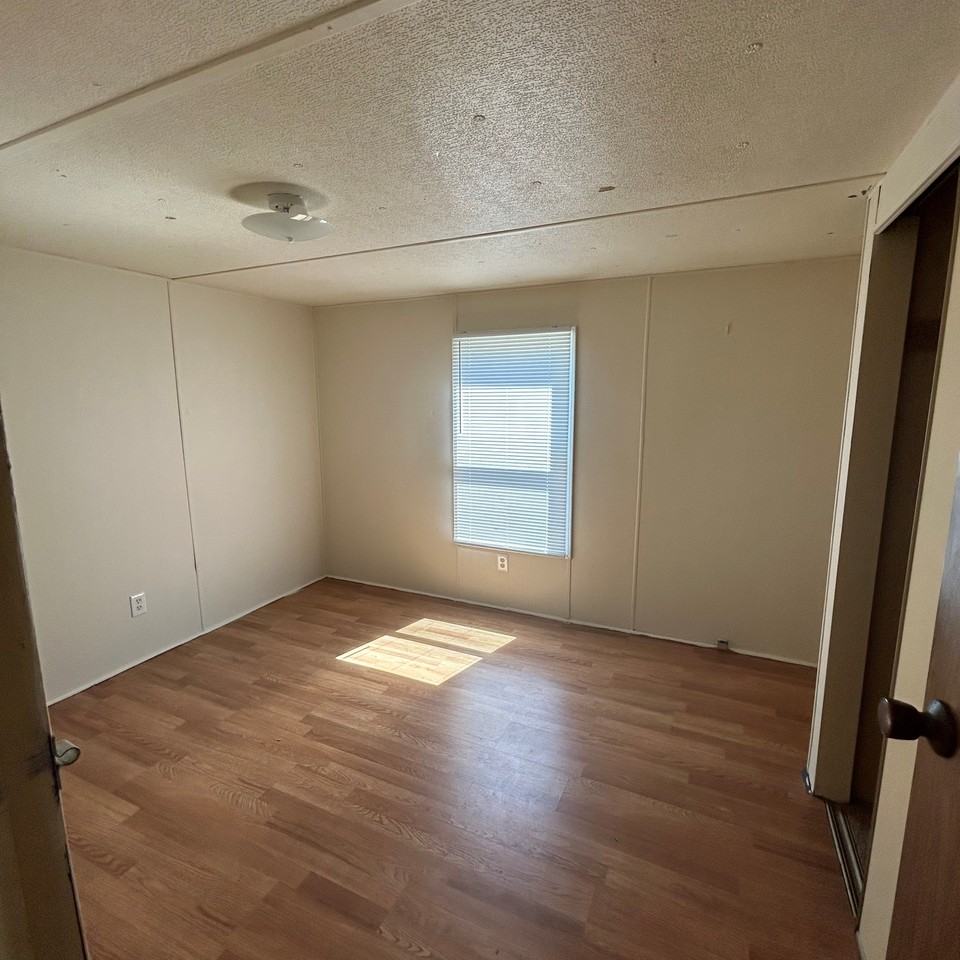 277 Silverdale Lane #30 - Photo 7 of 17