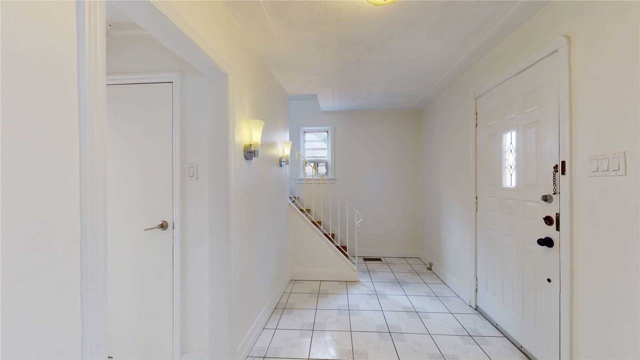 53 Marquette Avenue ## - Photo 2 of 6