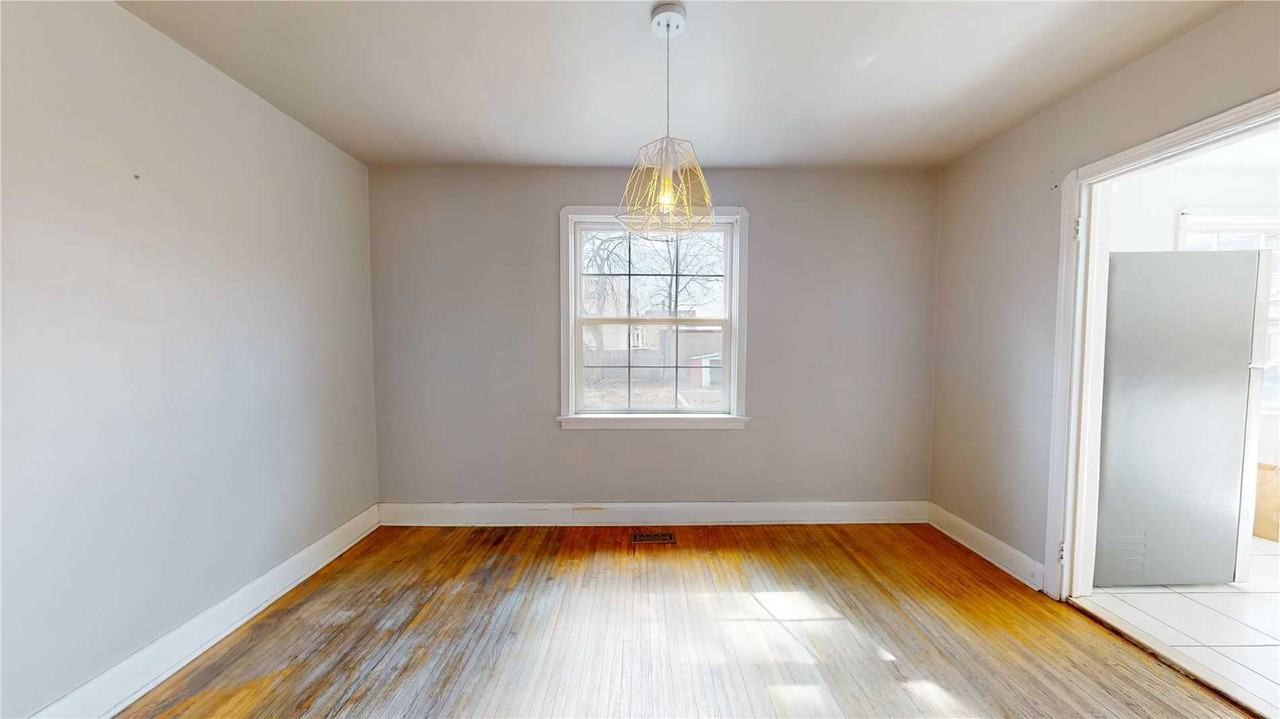 53 Marquette Avenue ## - Photo 3 of 6