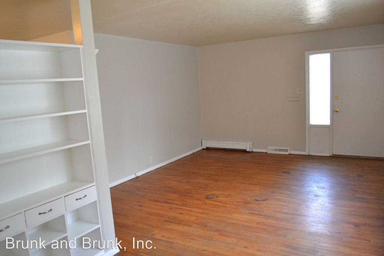 1232/1234 Janes Lane - Photo 2 of 17