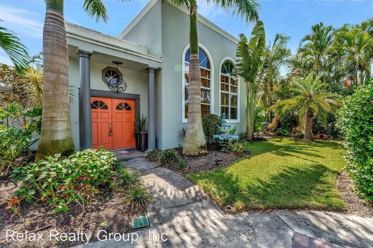 1800 Alta Vista St - Photo 3 of 40