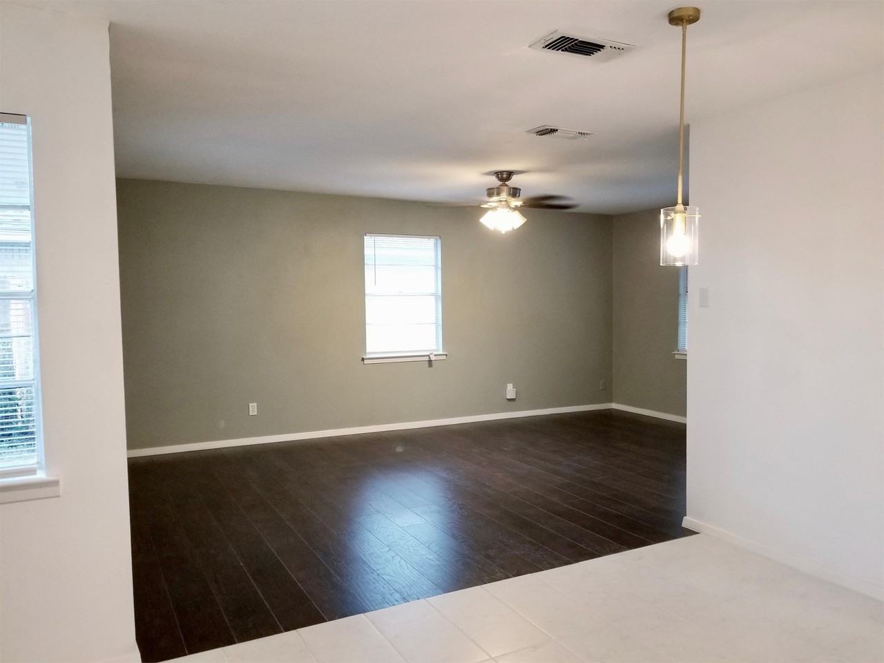 510 Gilbert Rd #1 - Photo 4 of 11