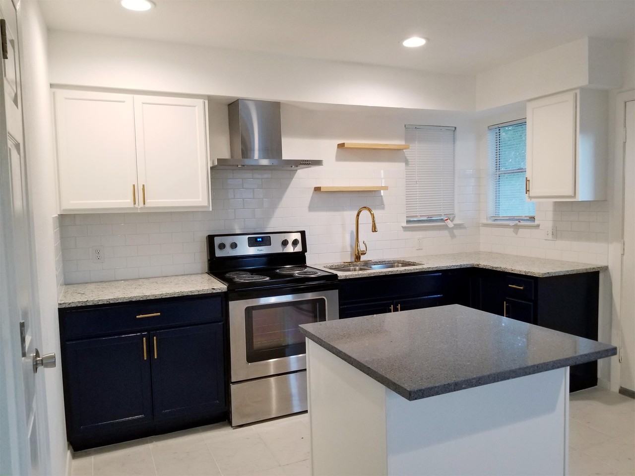 510 Gilbert Rd #1 - Photo 7 of 11