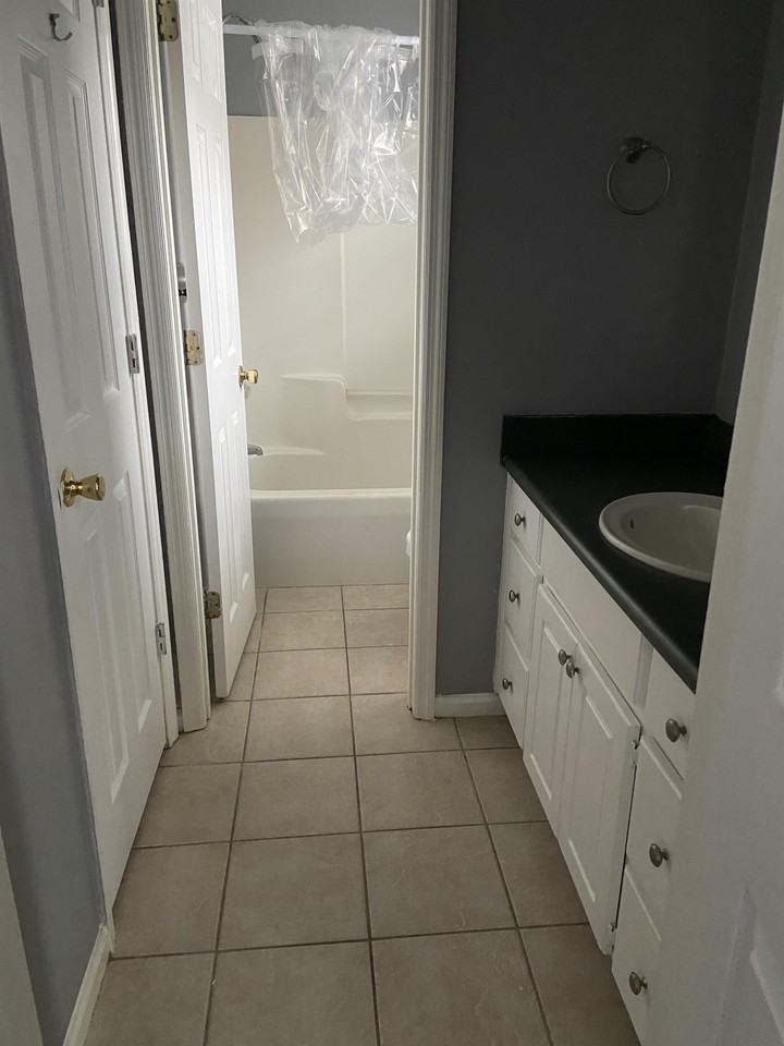 4209 Abingdon Ct #1 - Photo 7 of 10