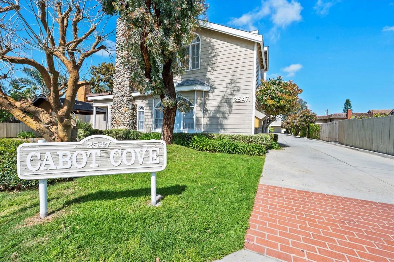 2547 Orange Ave #B - Photo 2 of 27