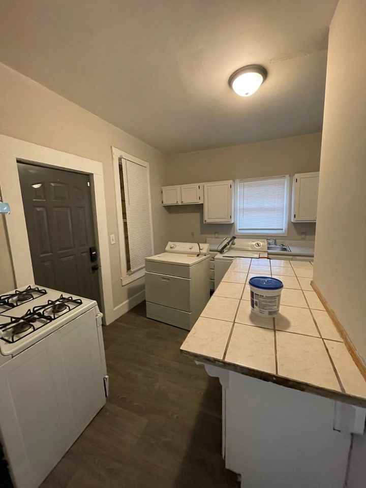 2923 Girard Ave N #0 - Photo 6 of 16