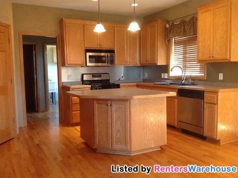 319 Knights Rd - Photo 3 of 14