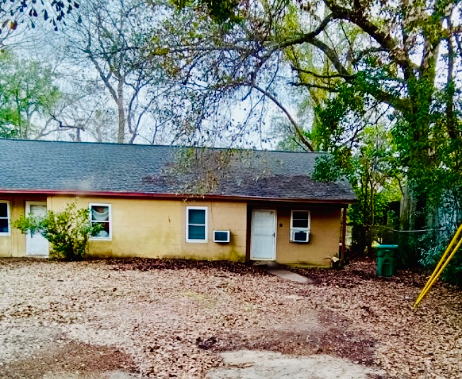 722 Crawford Dr #A - Photo 2 of 2