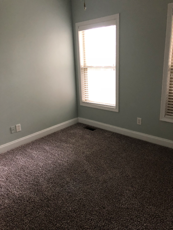 319 Okema Way - Photo 3 of 9