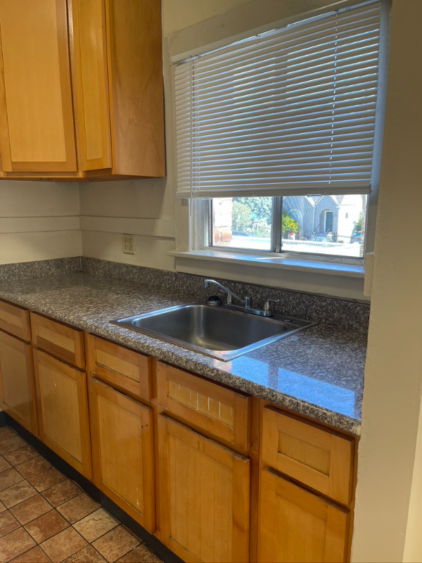 3524 Foothill Blvd #8 - Photo 2 of 6