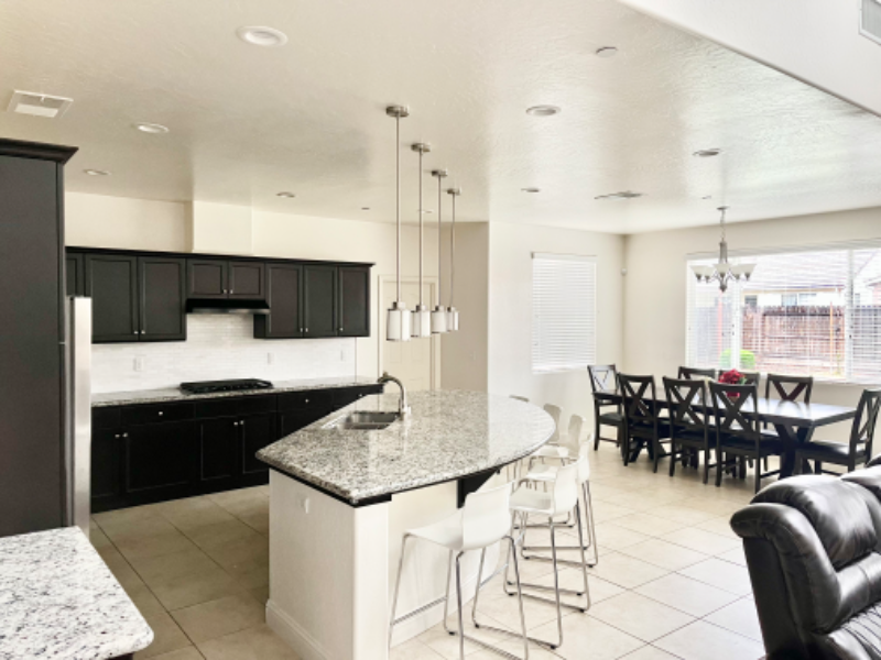 7692 E Garland Ave - Photo 3 of 21