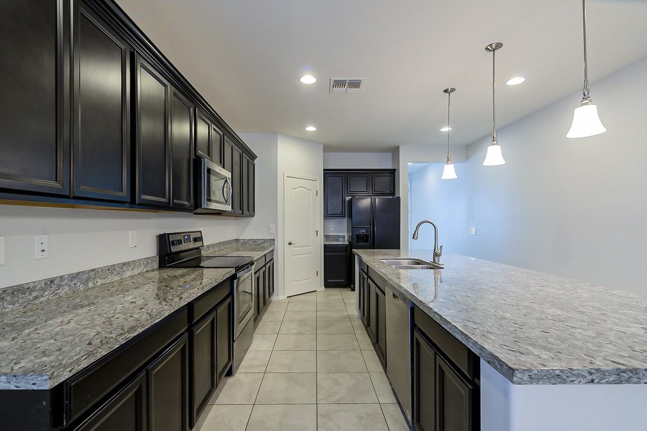 41272 W Rio Bravo Dr #1 - Photo 5 of 19
