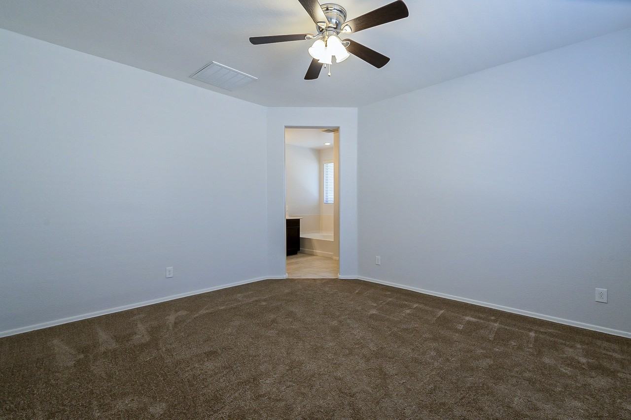 41272 W Rio Bravo Dr #1 - Photo 7 of 19