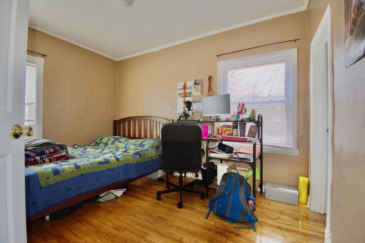 721 8th Ave N #1 - Photo 6 of 12