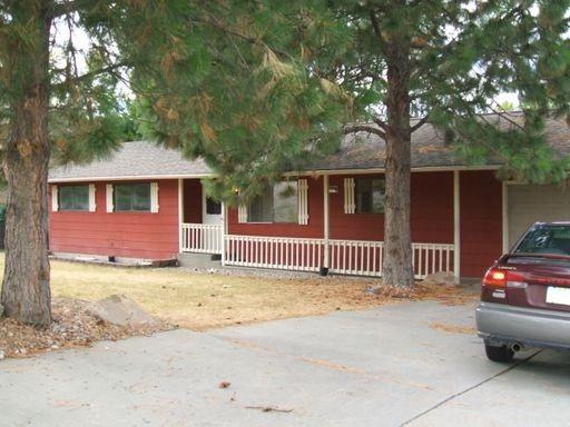 803 Whitaker Dr - Photo 2 of 10