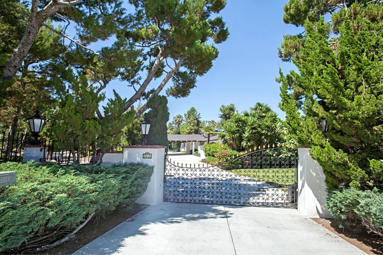 4810 La Jacaranda - Photo 2 of 31