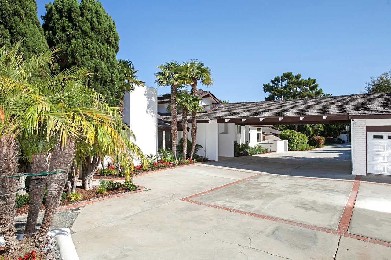 4810 La Jacaranda - Photo 3 of 31