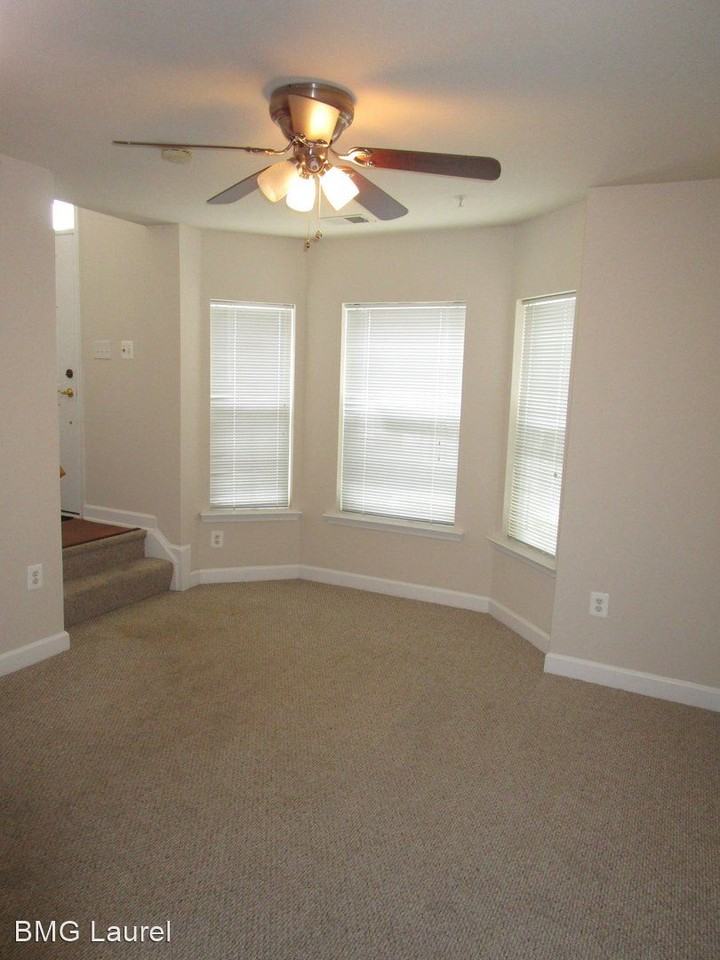 5507 Hartfield Ave - Photo 2 of 19