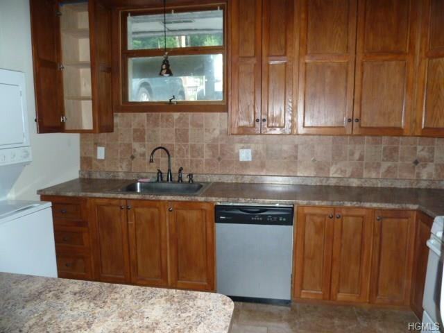 666 Jersey Ave - Photo 2 of 14