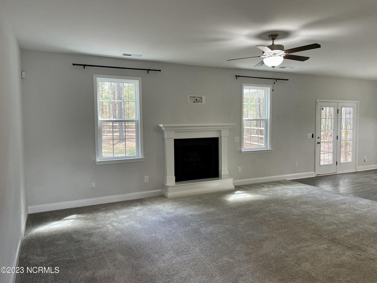 116 Eaker Dr - Photo 2 of 24