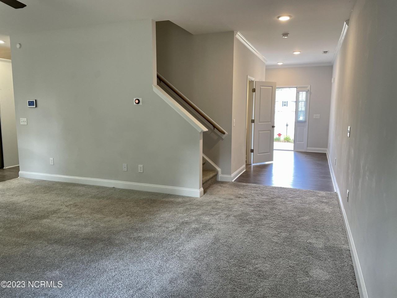 116 Eaker Dr - Photo 3 of 24