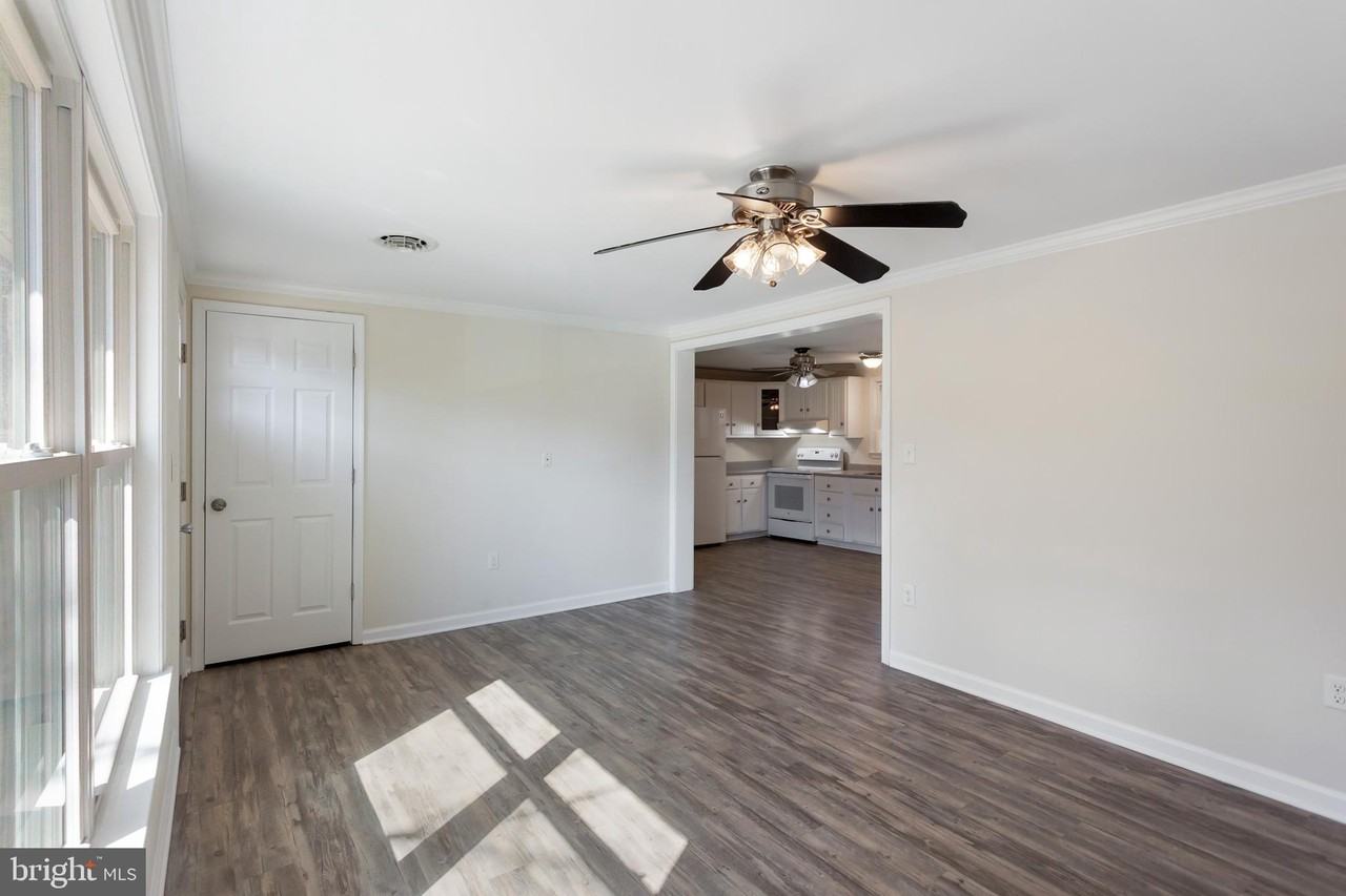 5854 Calvert Blvd - Photo 2 of 19