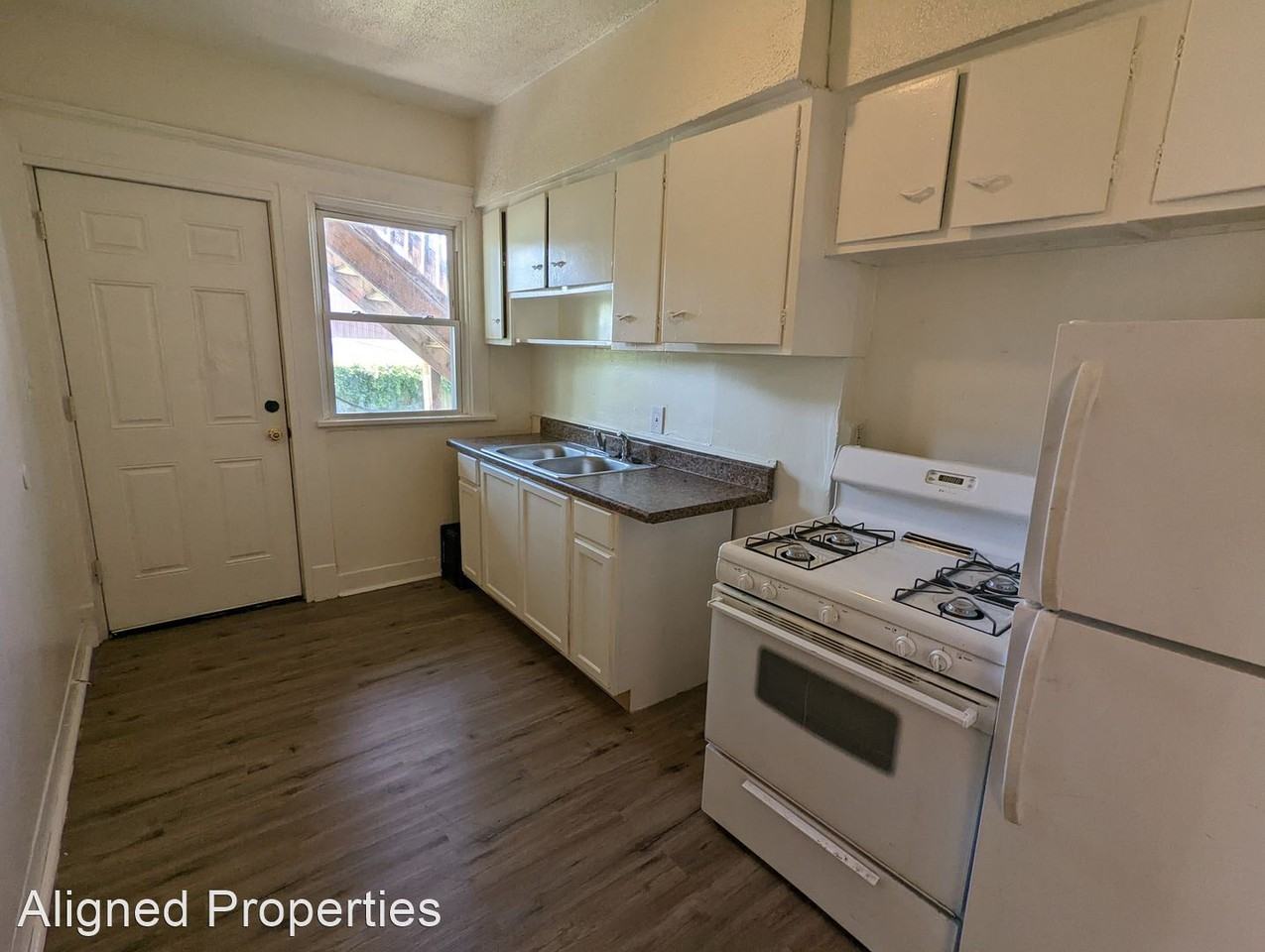 2006 w 89th - Photo 2 of 9