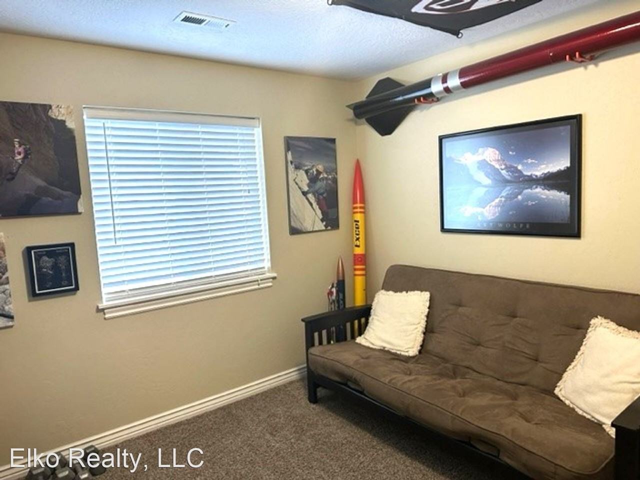 289 Croydon Ln - Photo 2 of 20