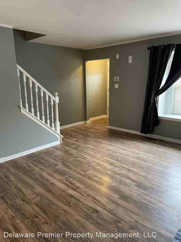 628 Candlestick Ln - Photo 2 of 17