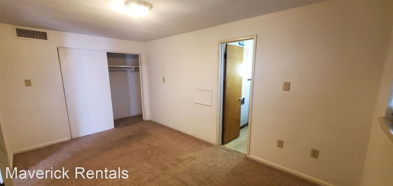 Maverick Rentals - Photo 3 of 38