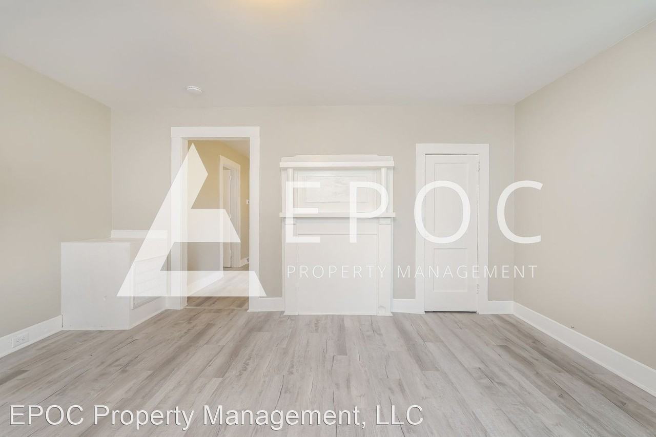 2409 Waterbury St - Photo 2 of 15