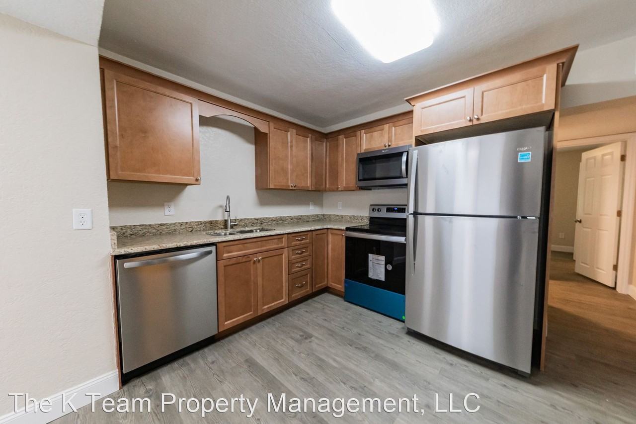 642 W Central Ave - Photo 3 of 8