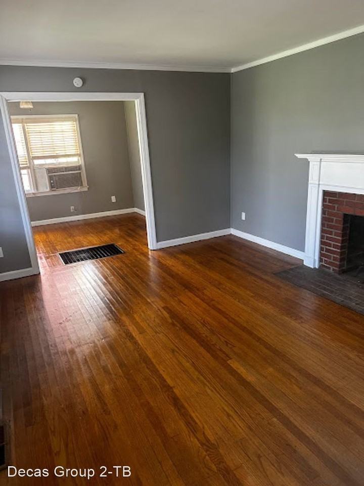 855 5th St W - Photo 3 of 25