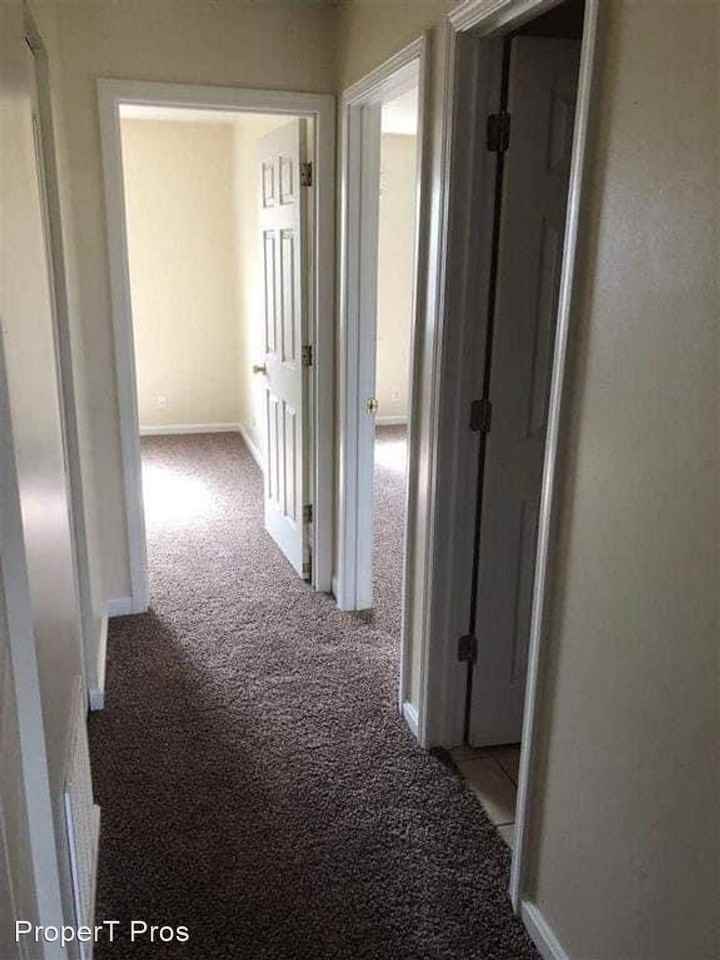 1401 Jeanette Avenue & 1403 Jeanette Avenue - Photo 3 of 8