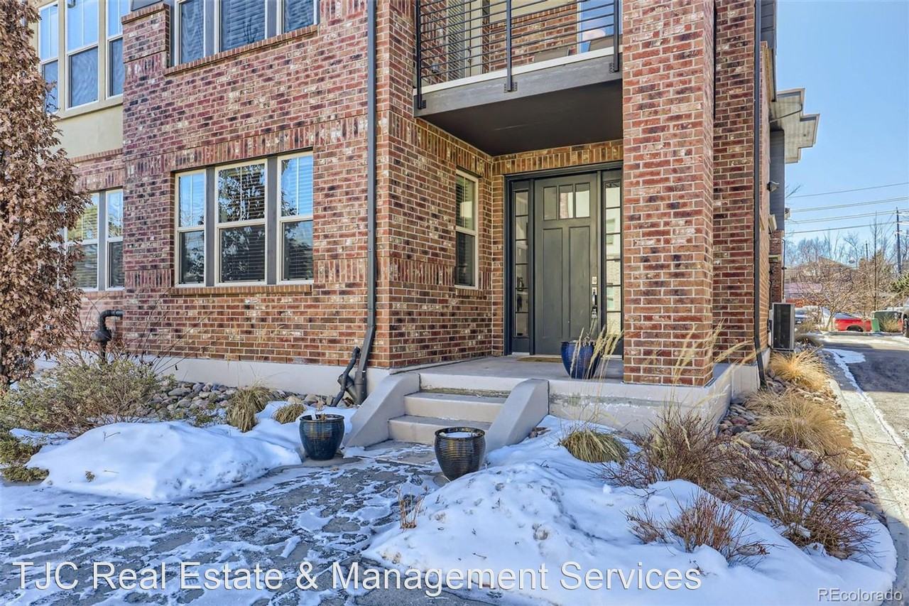 179 S Monaco Pkwy - Photo 2 of 25