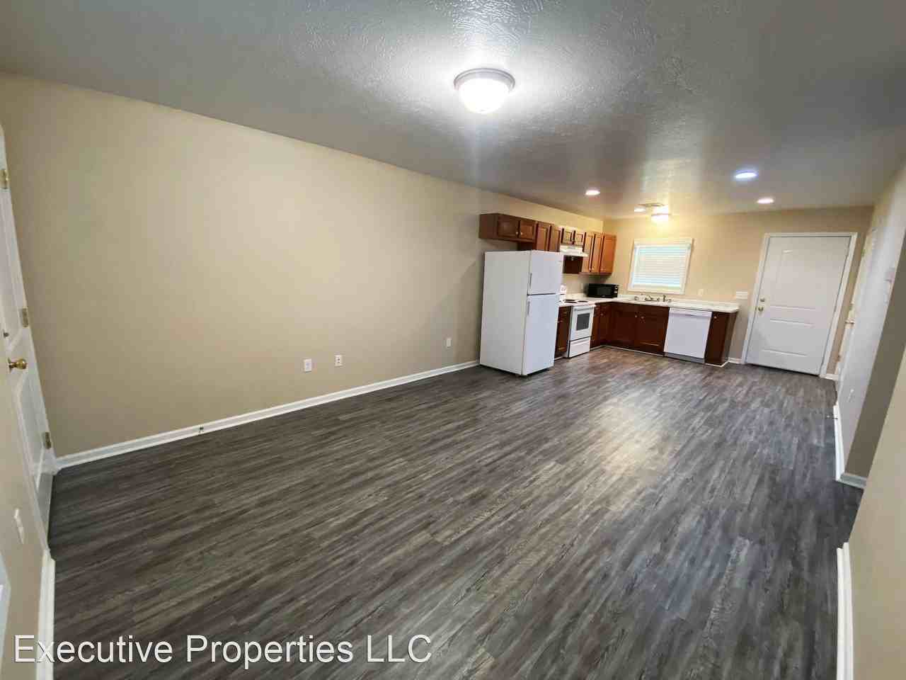 A-B 308 East 1st Street - Photo 2 of 9