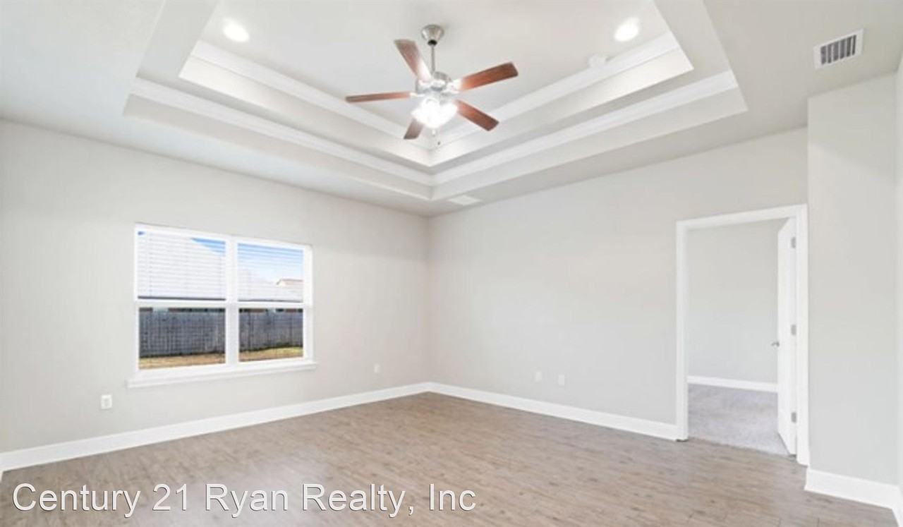 118 Redfish Way - Photo 2 of 25