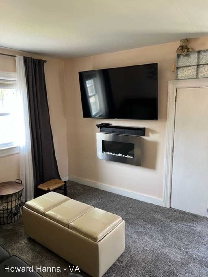 409 San Antonio Blvd - Photo 3 of 14