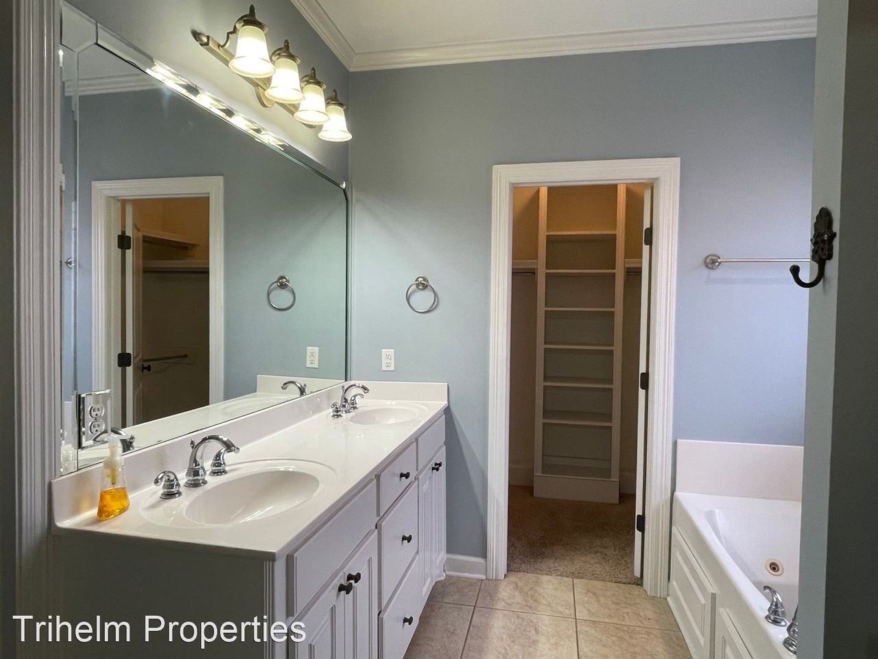 520 Will Dr - Photo 3 of 17