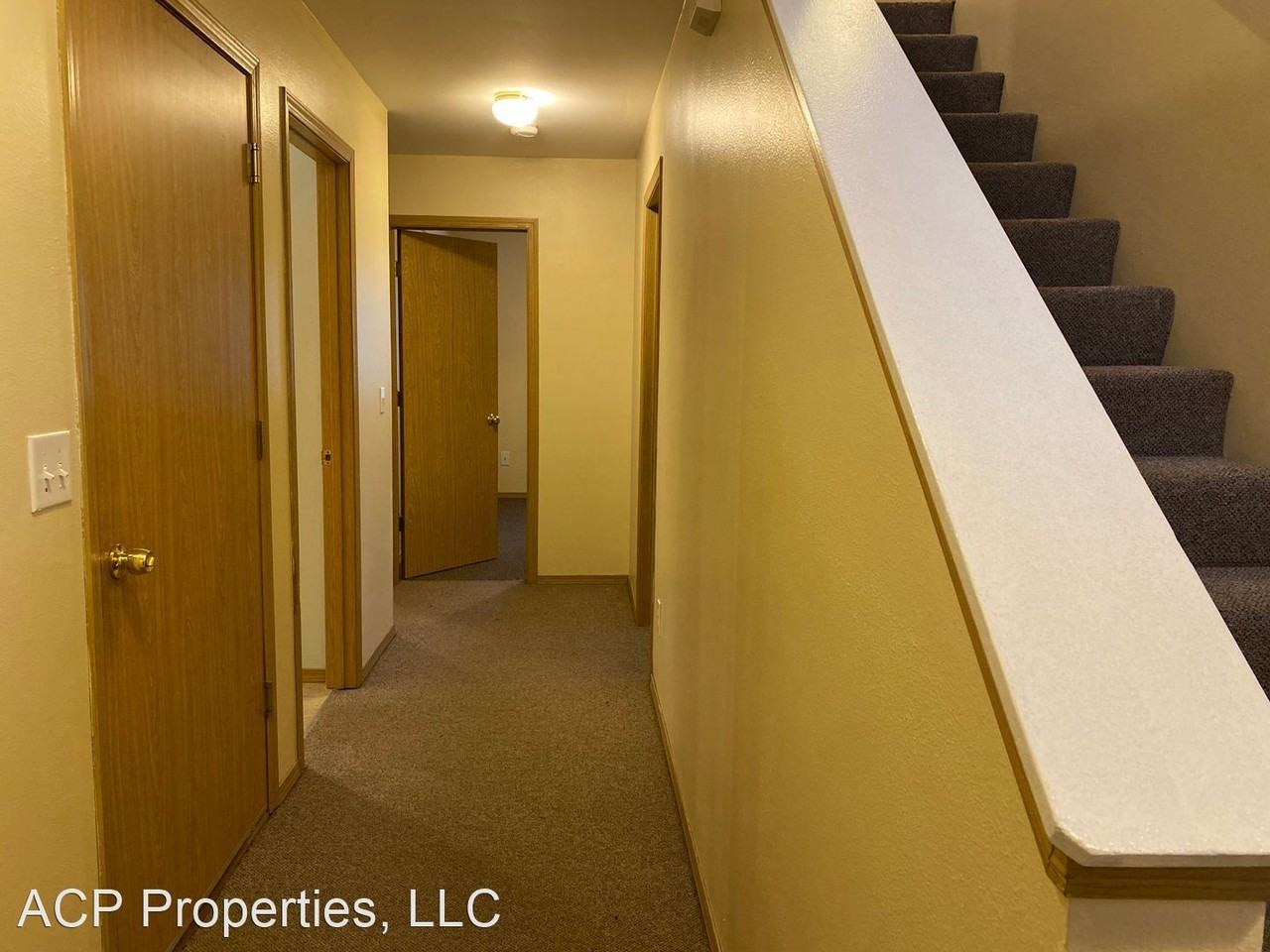 2112 Harris Ave - Photo 2 of 24